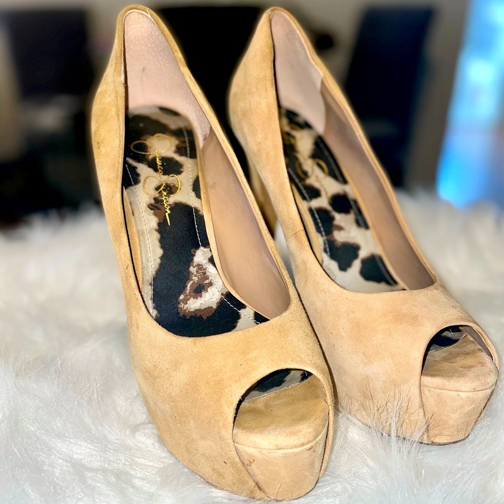 Jessica Simpson size 10 platform peep toe sexy sexy sexy! + comfy!